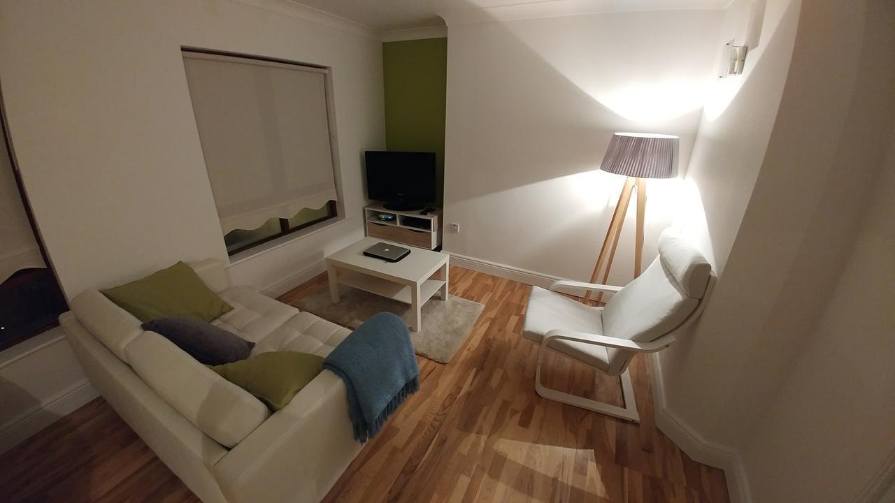 The Grand Canal Dock Apartment Dublin Exterior photo